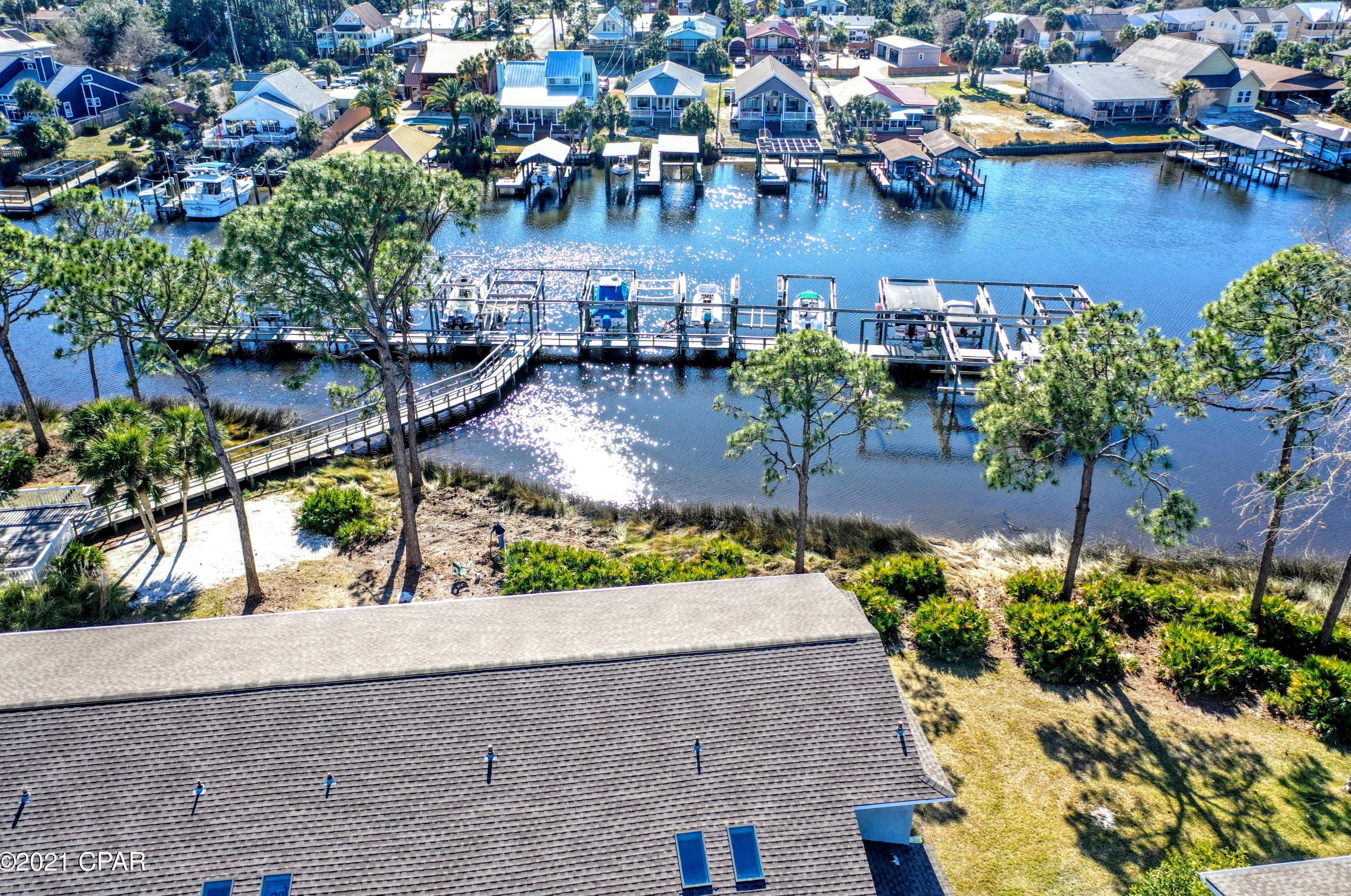 8501 N Lagoon Dr #210, Panama City, FL 32408