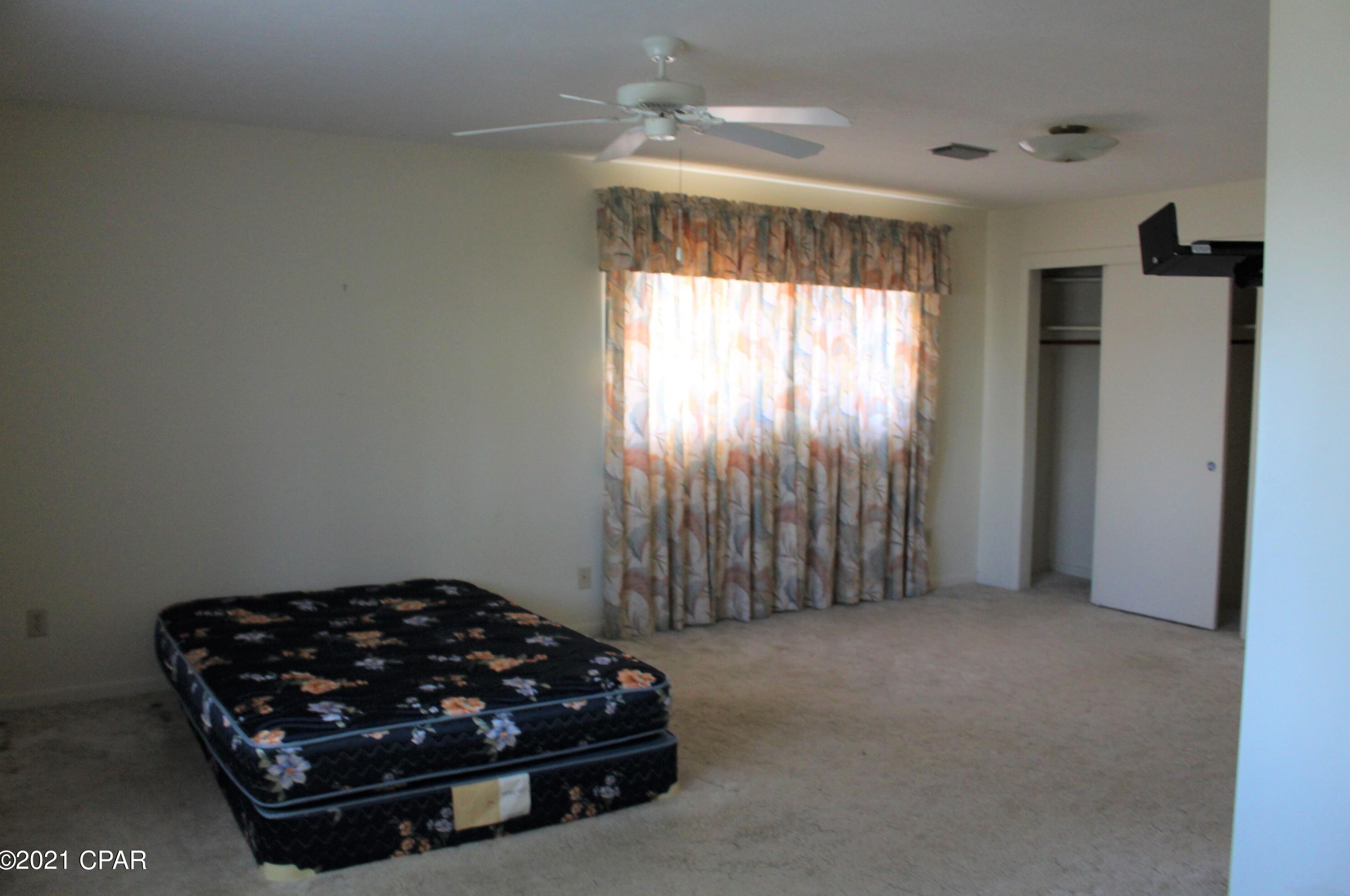 3709 Shoreline Cir, Panama City FL  32405-1213 exterior