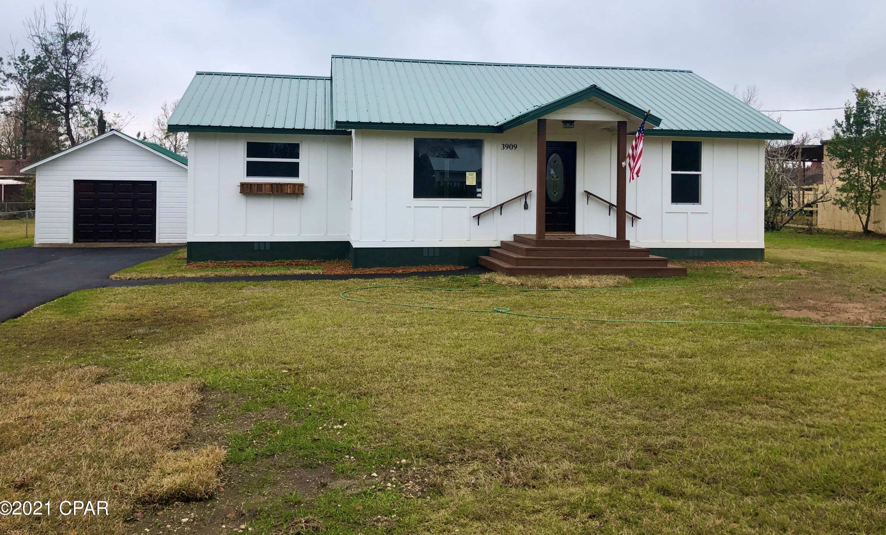3909 Hwy 90, Marianna, FL 32446