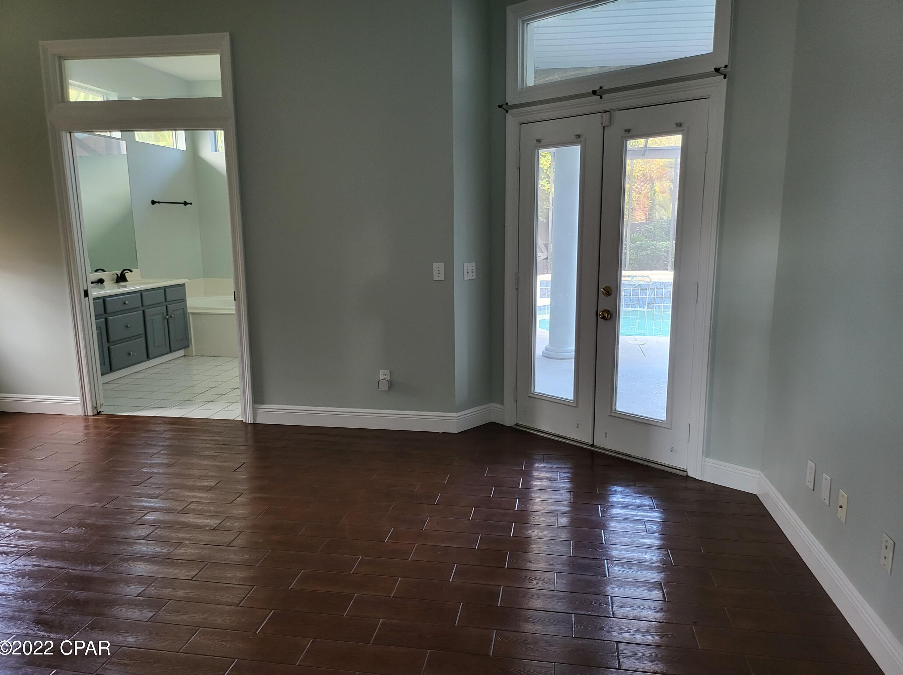 111 Grove Isle Blvd, Panama City FL  32408-5246 exterior