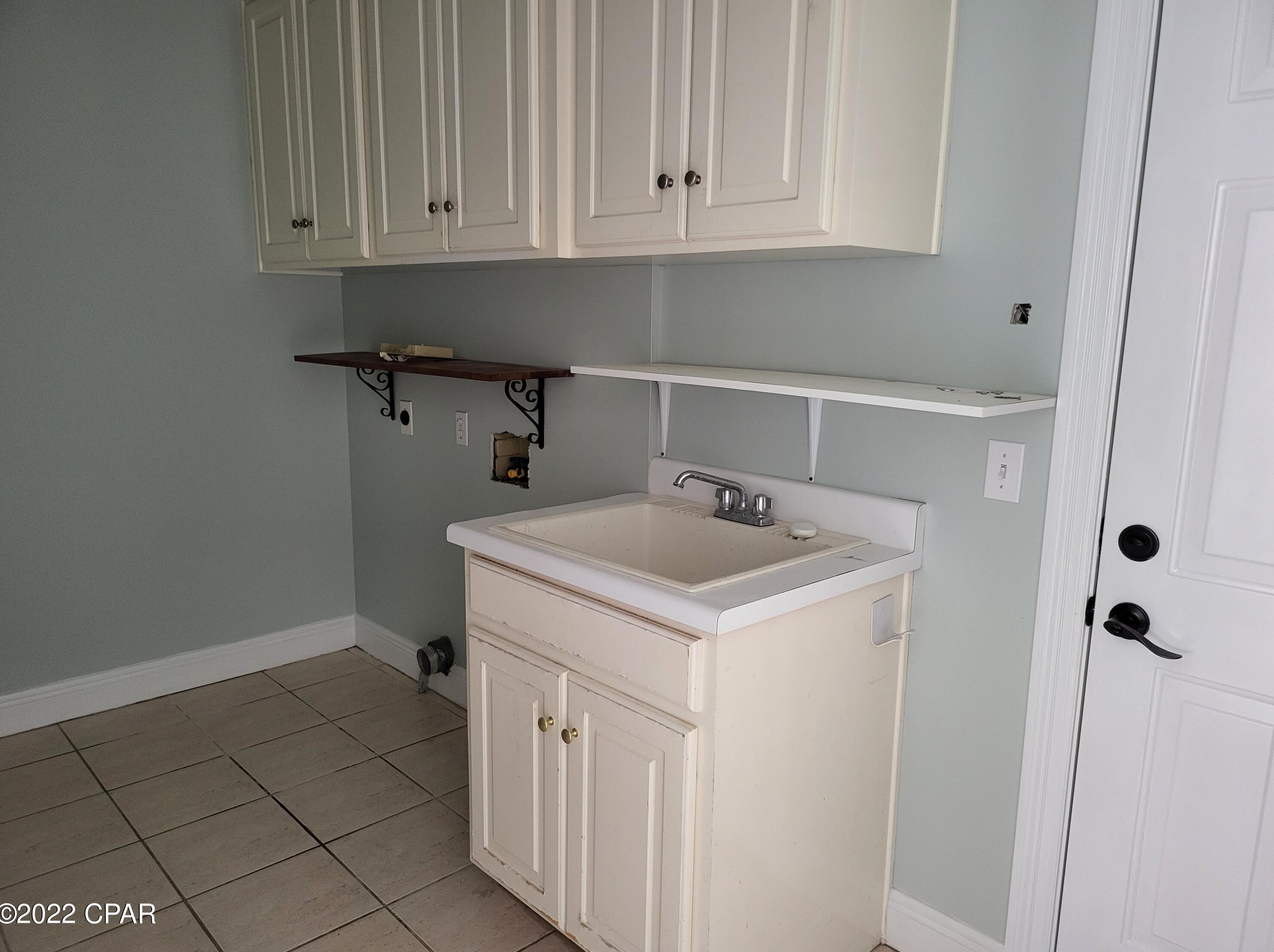 111 Grove Isle Blvd, Panama City FL  32408-5246 exterior