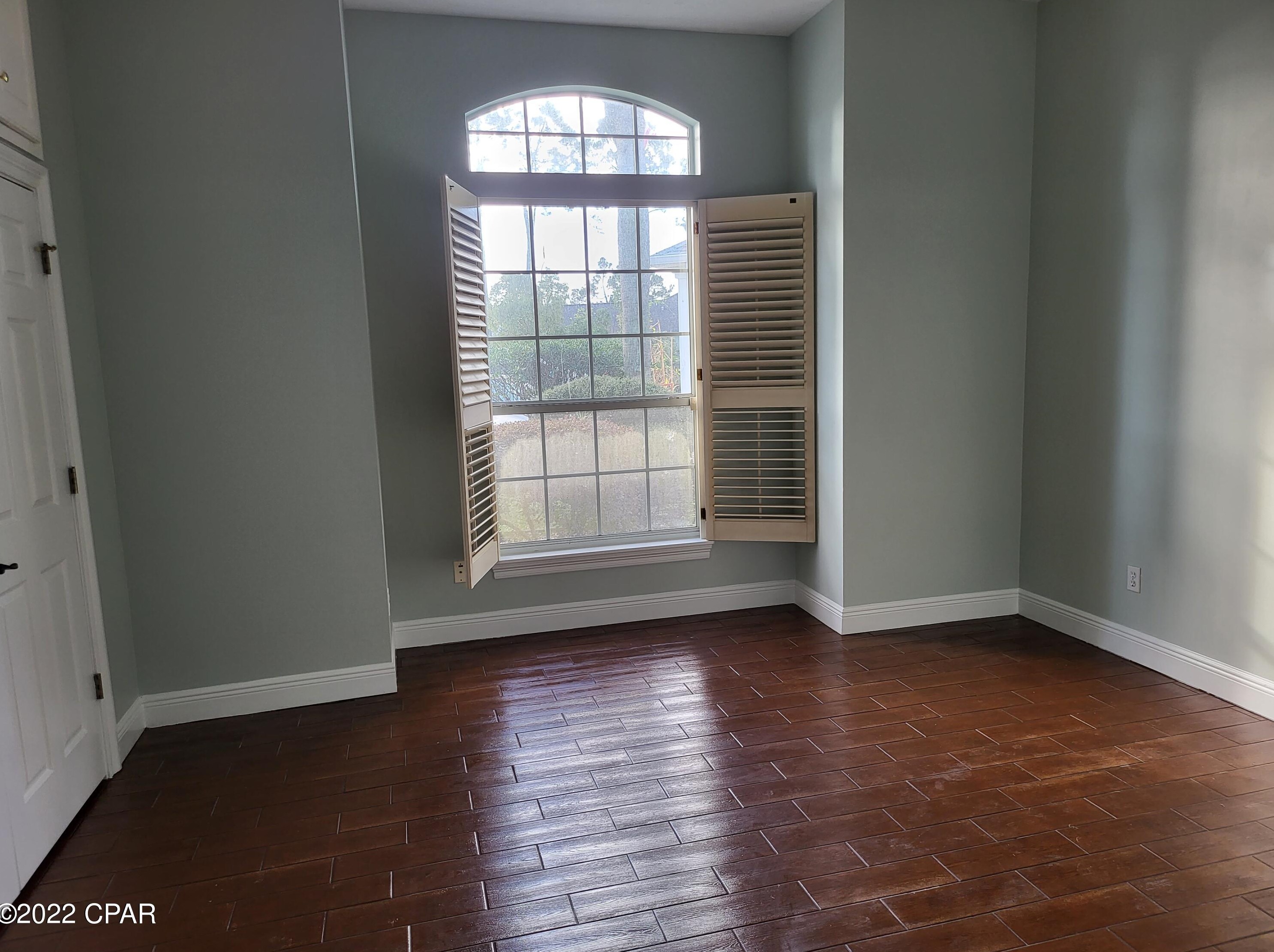 111 Grove Isle Blvd, Panama City FL  32408-5246 exterior