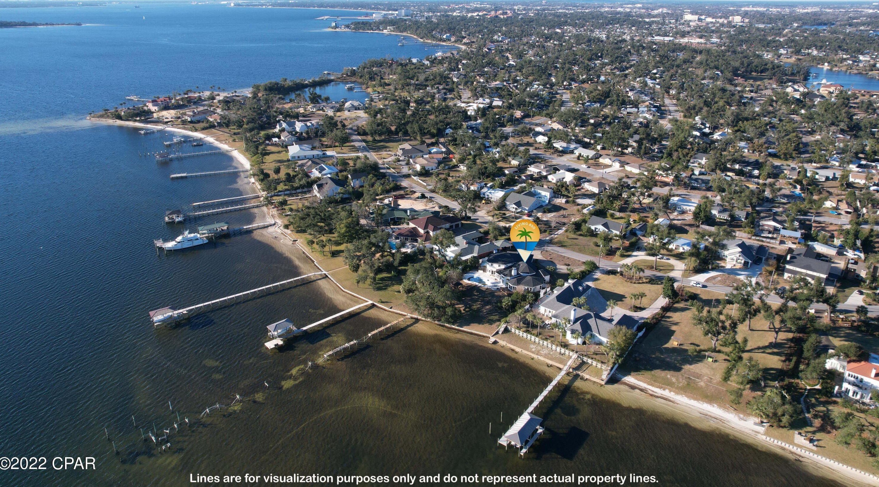 526 Bunkers Cove Rd, Panama City, FL 32401-3916