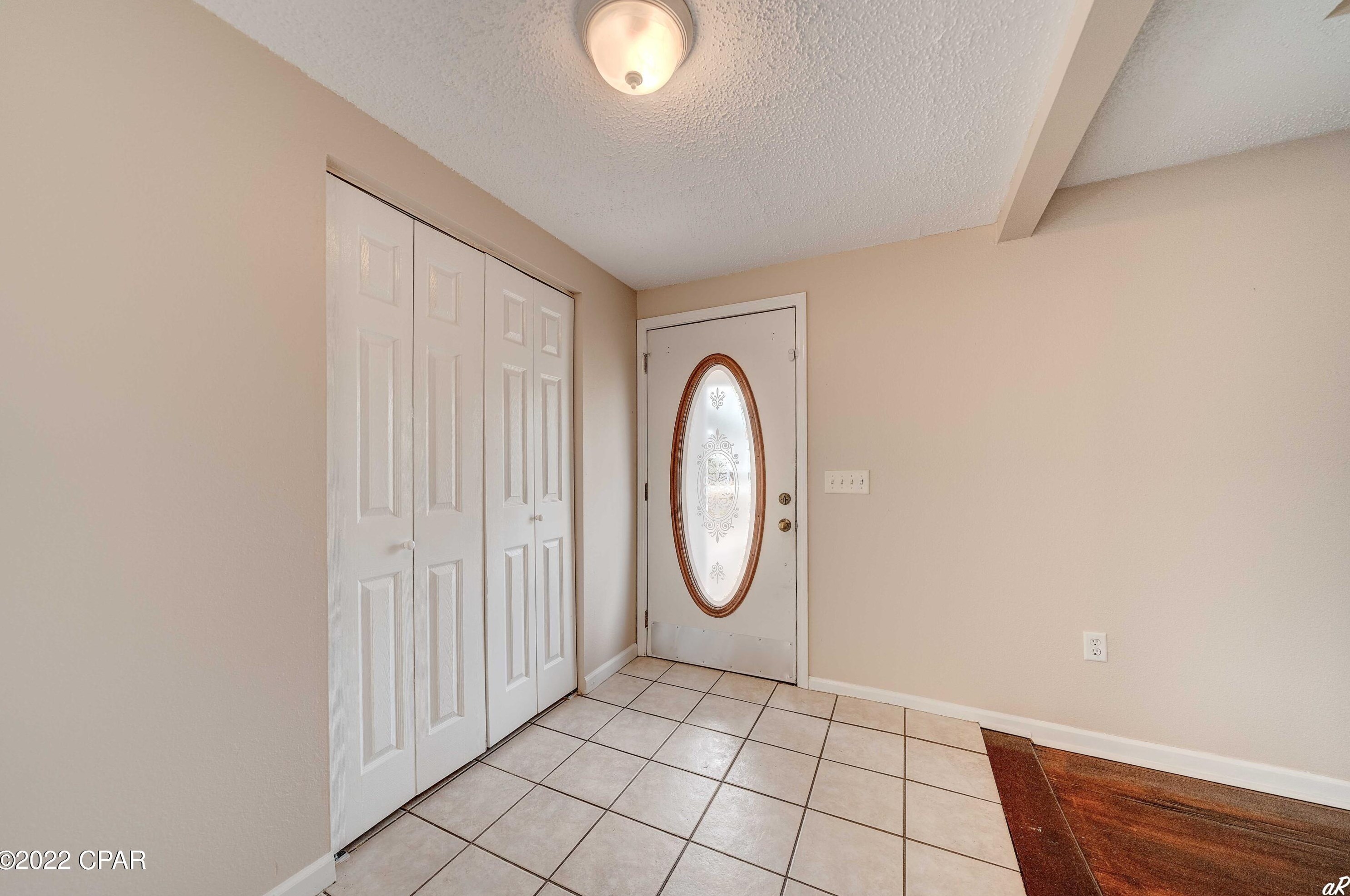 17714 Center Dr, Fountain, FL 32438