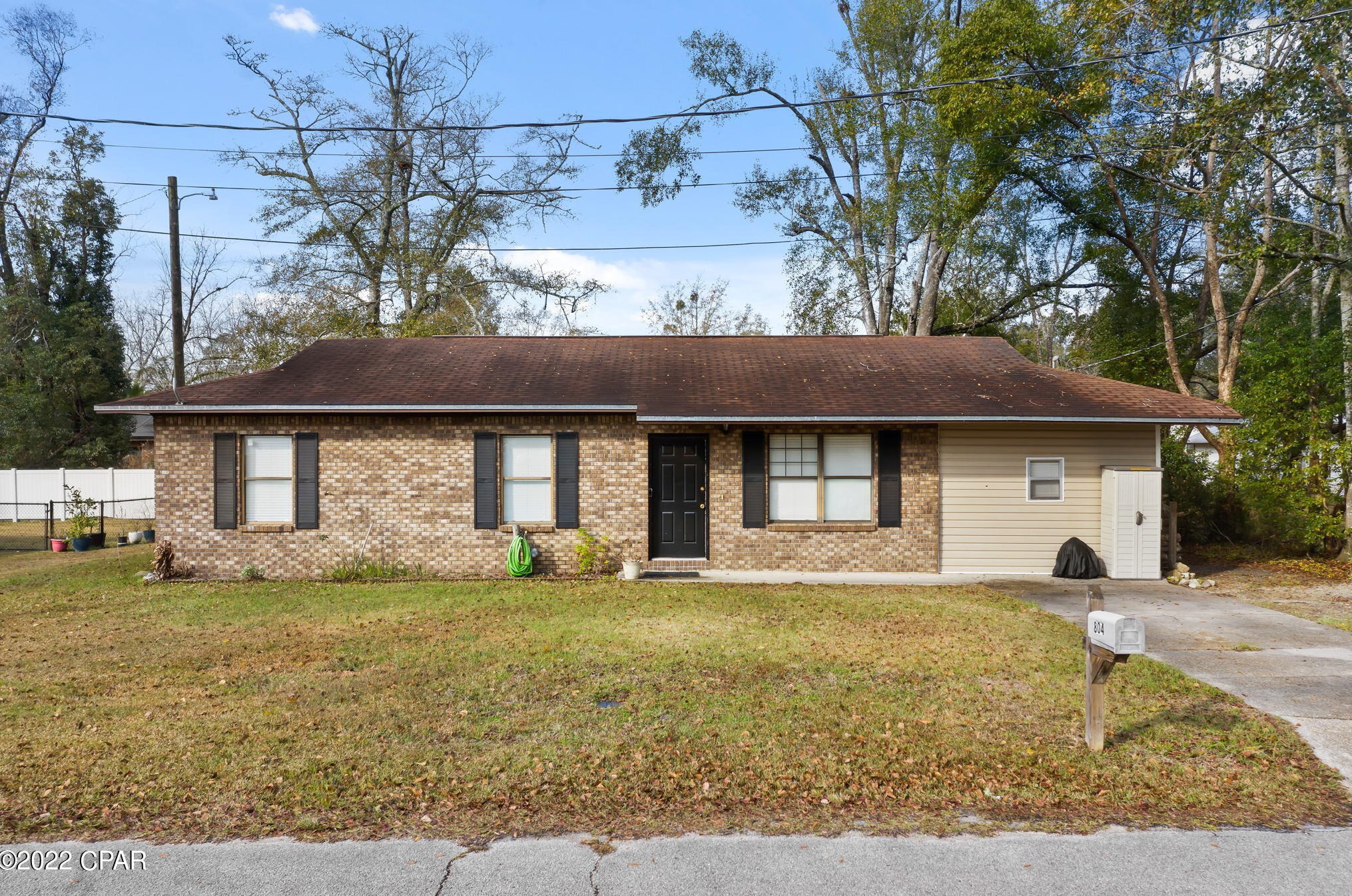 804 1st St, Sunny Hills, FL 32428