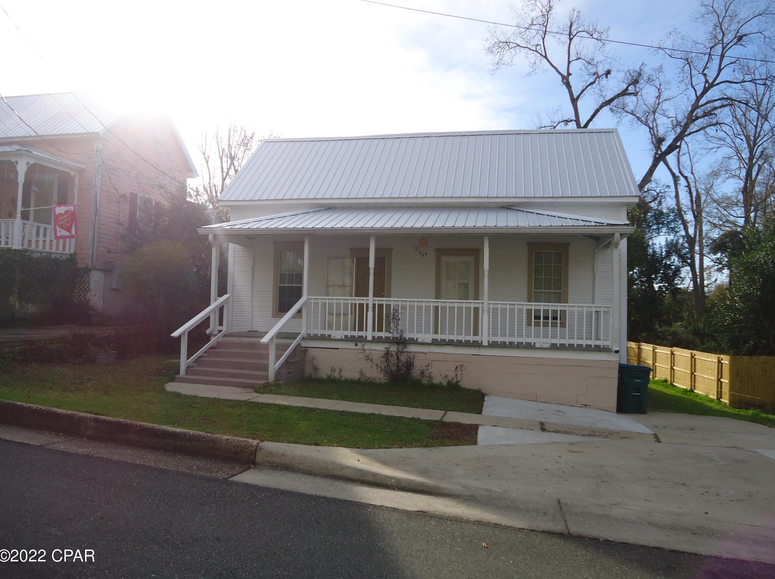 2919 Caledonia St, Marianna, FL 32446