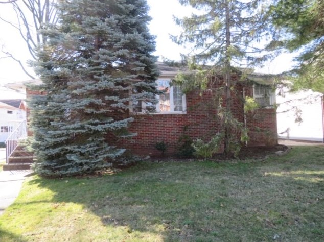 18 Arn Ter, Secaucus, NJ 07094-3805