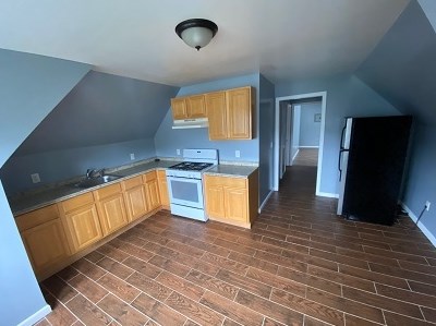855 15th St, Newark, NJ 07108-1324