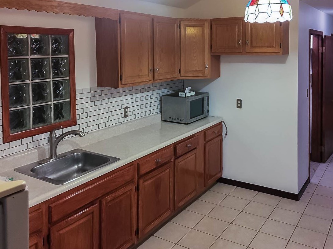 335 Pearsall Ave, Jersey City, NJ 07305-1814