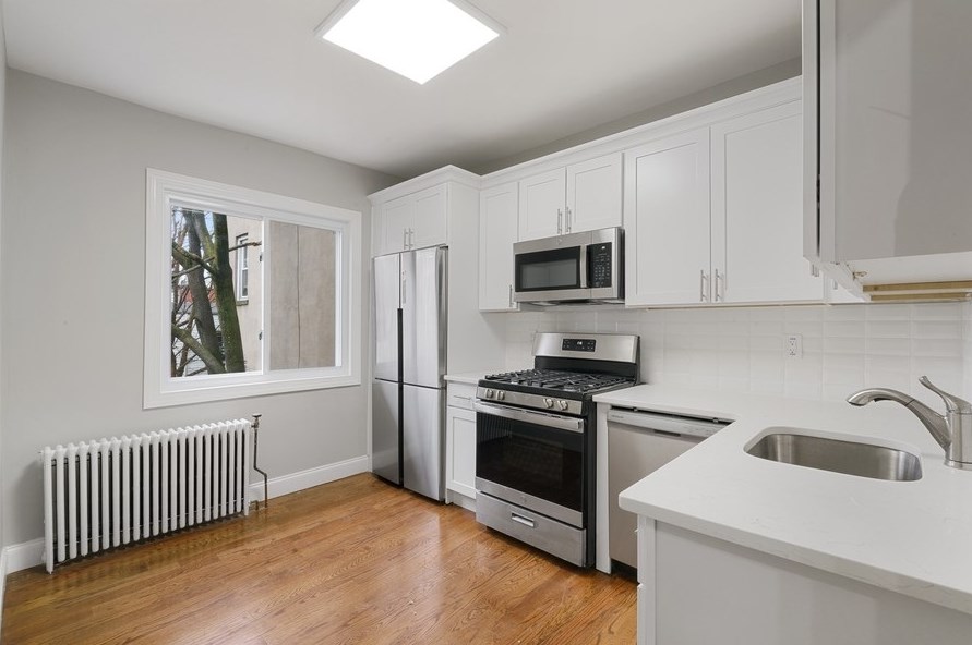 115 43rd St, Union City, NJ 07087