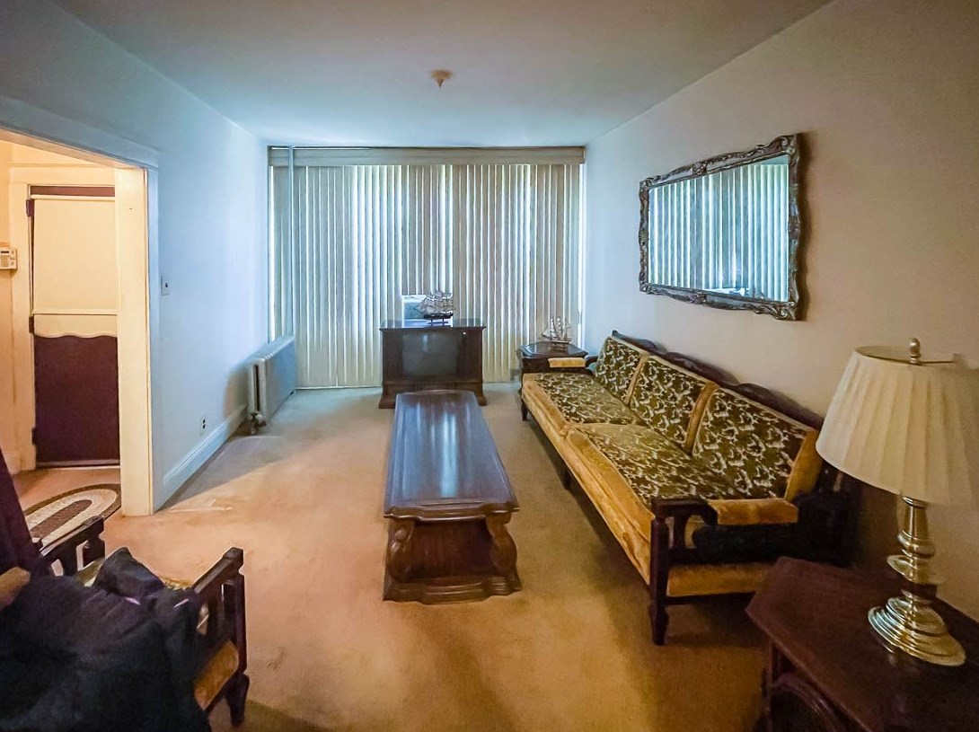 307 Cator Ave, Jersey City, NJ 07305-2054