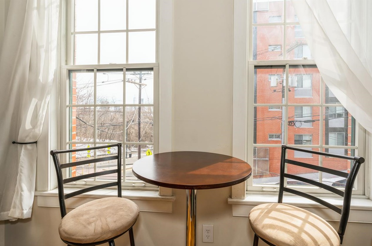 473 Newark Ave, Jersey City, NJ 07306-1305