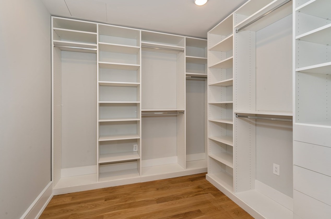 162 Mercer St, Jersey City NJ  07306-2401 exterior