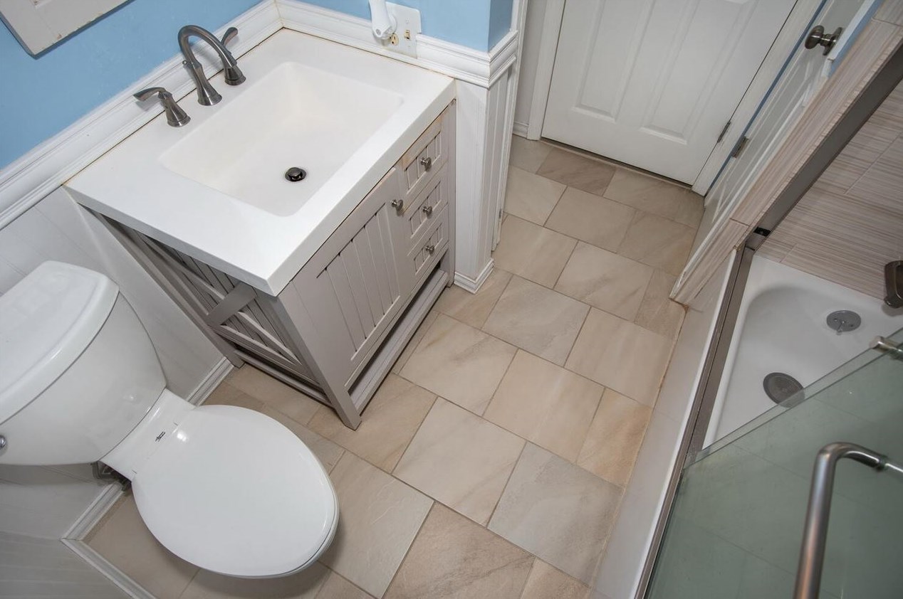 581 Sanderling Ct, Secaucus NJ 07094-2220 exterior