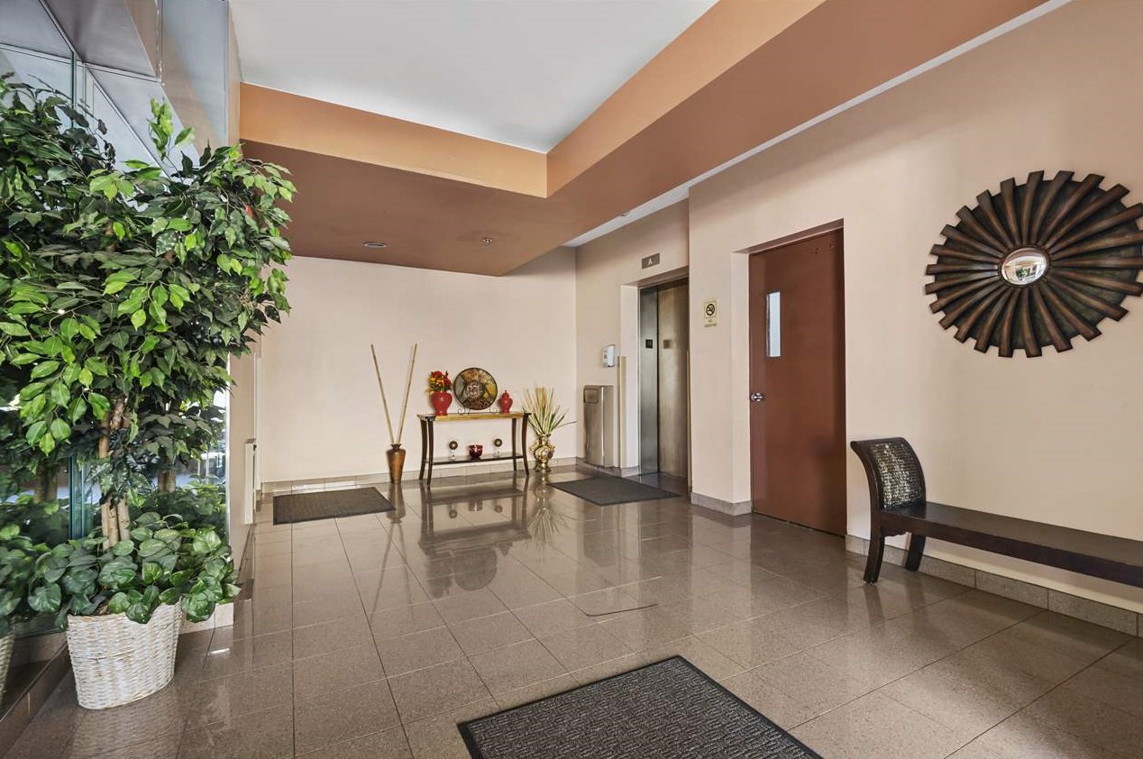 517 74th St #201, North Bergen, NJ 07047