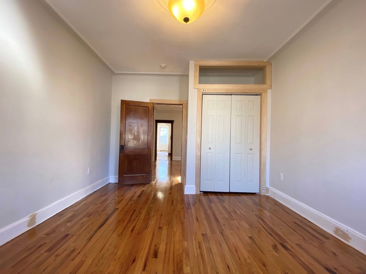 168 Bergen Ave #2, Jersey City, NJ 07305