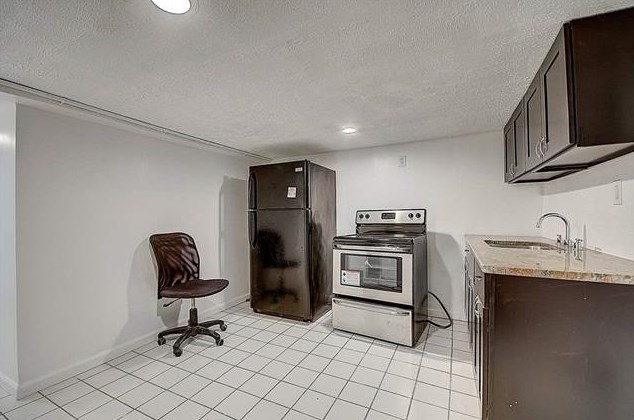 21 Pierce Ave #1, Jersey City, NJ 07307