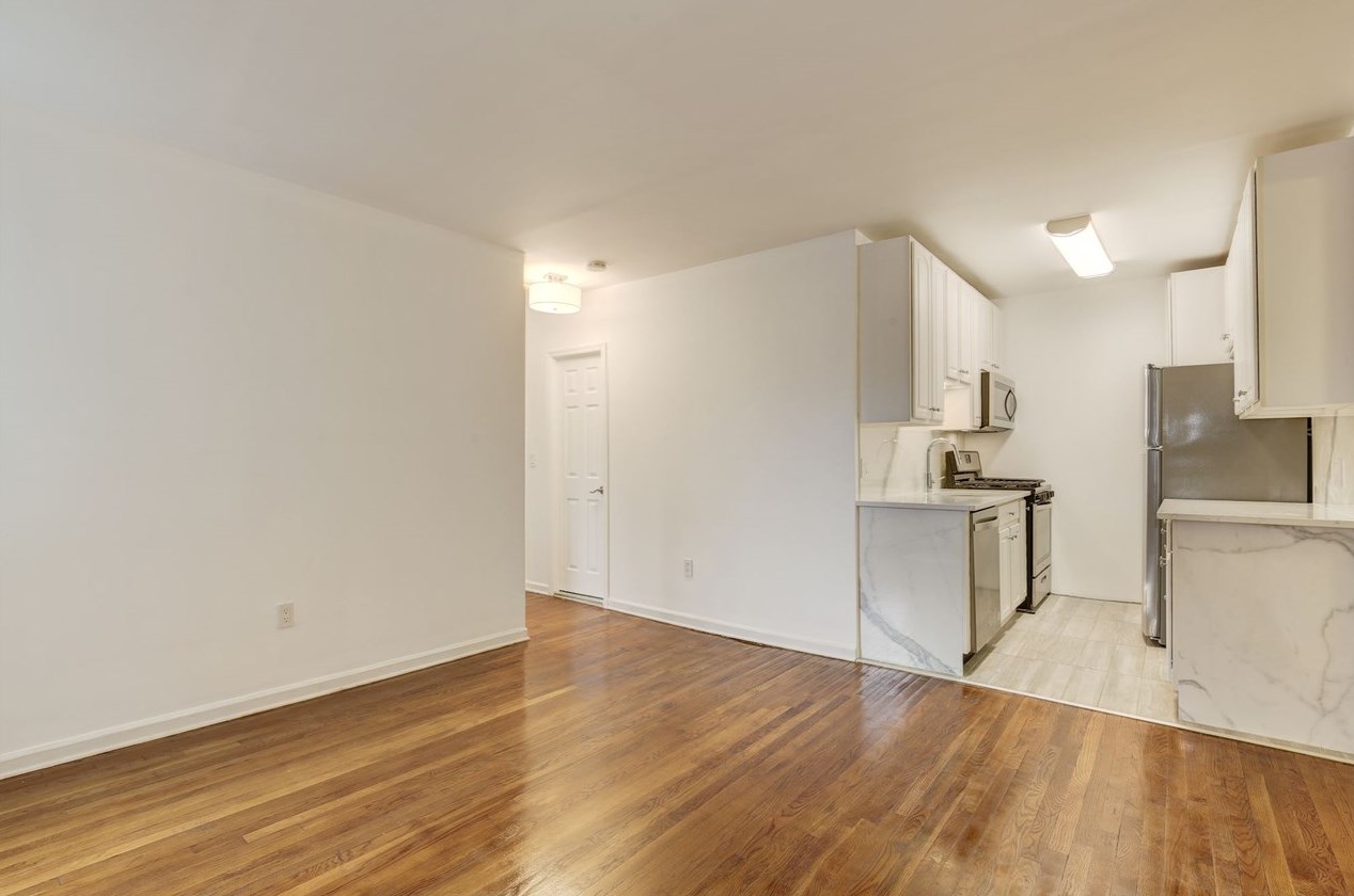 234 6th St #5, Jersey City, NJ 07302