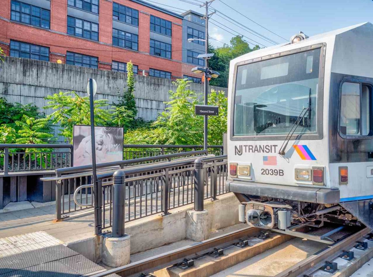 1209 Summit Ave, Jersey City NJ  07307-3170 exterior