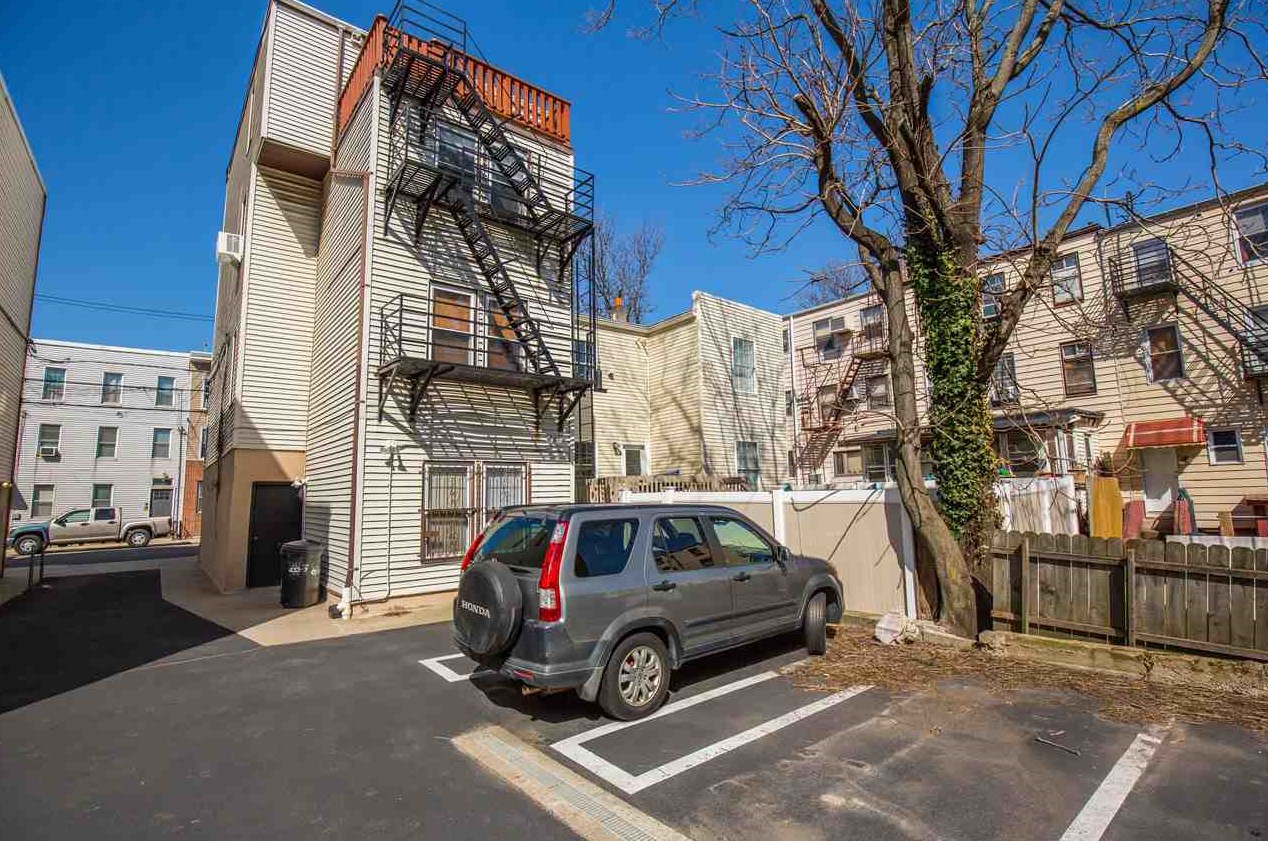 433 2nd St Apt 2, Jersey City, NJ 07302