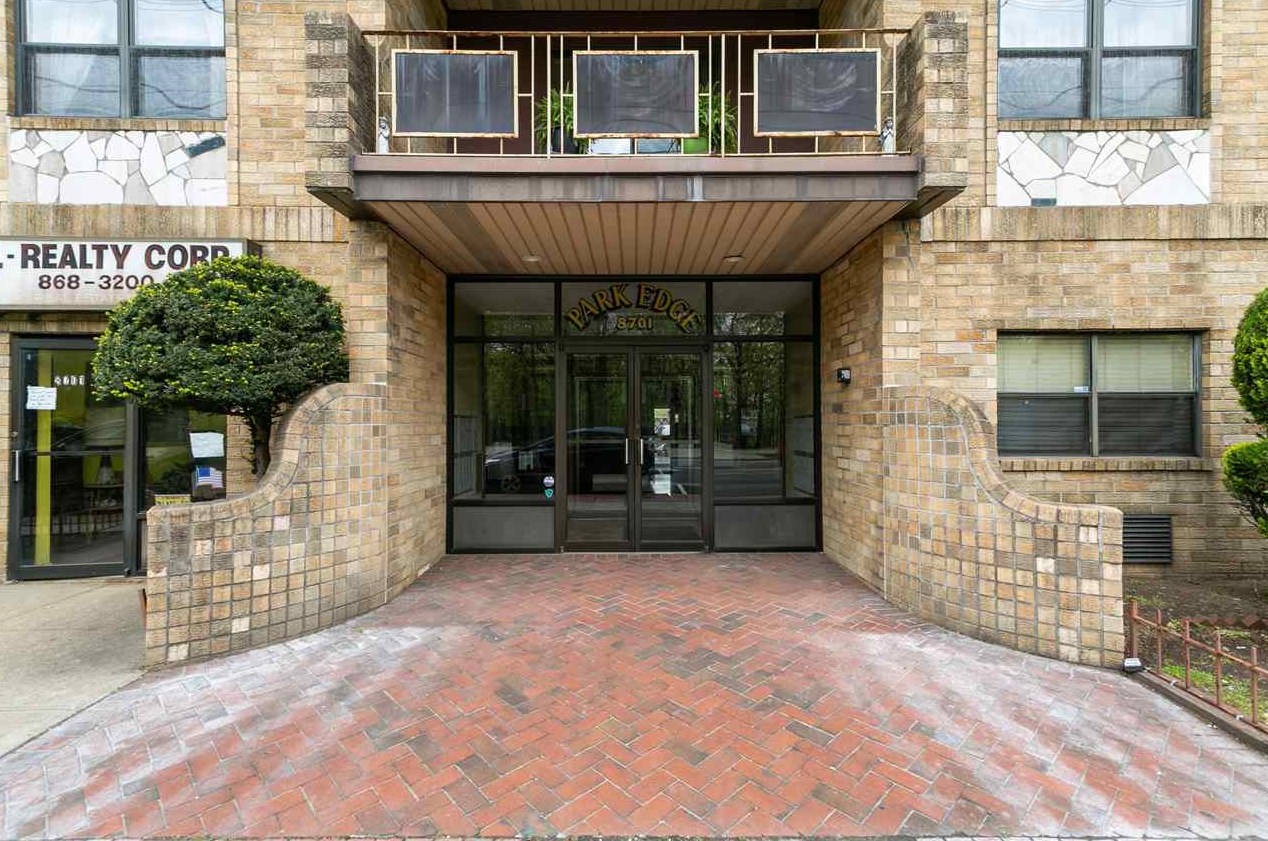 8701 Bergenline Ave #g1, North Bergen, NJ 07047