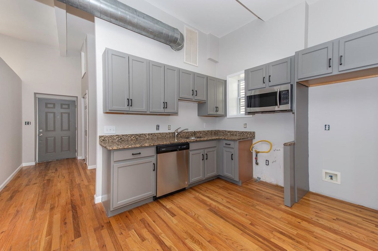 528 64th St, West New York, NJ 07093