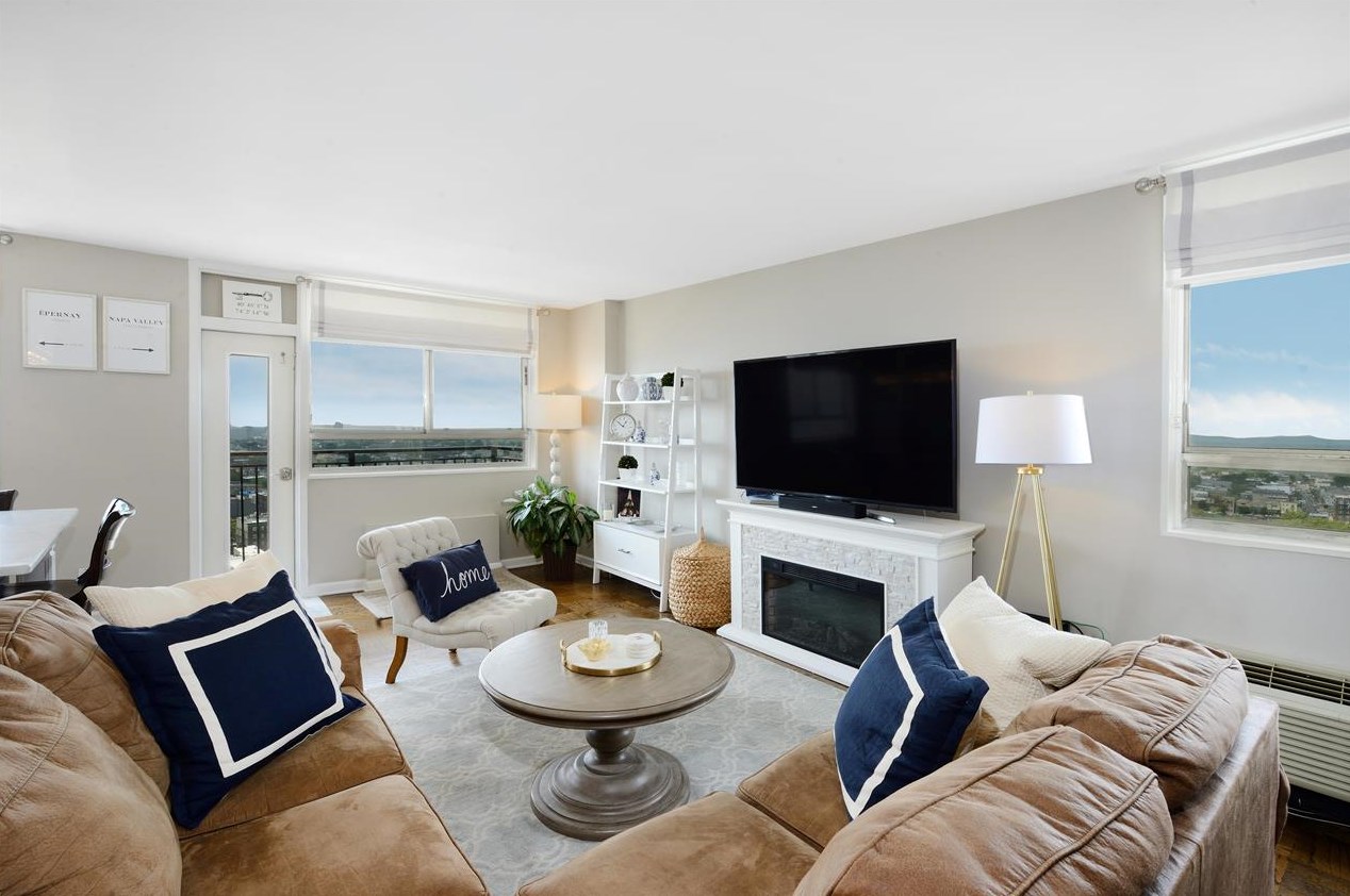 100 Manhattan Ave #2317 Ph, Union City, NJ 07087