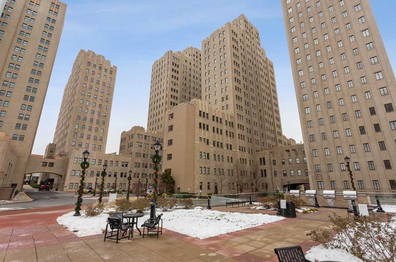 4 Beacon Way Apt 511, Jersey City, NJ 07304
