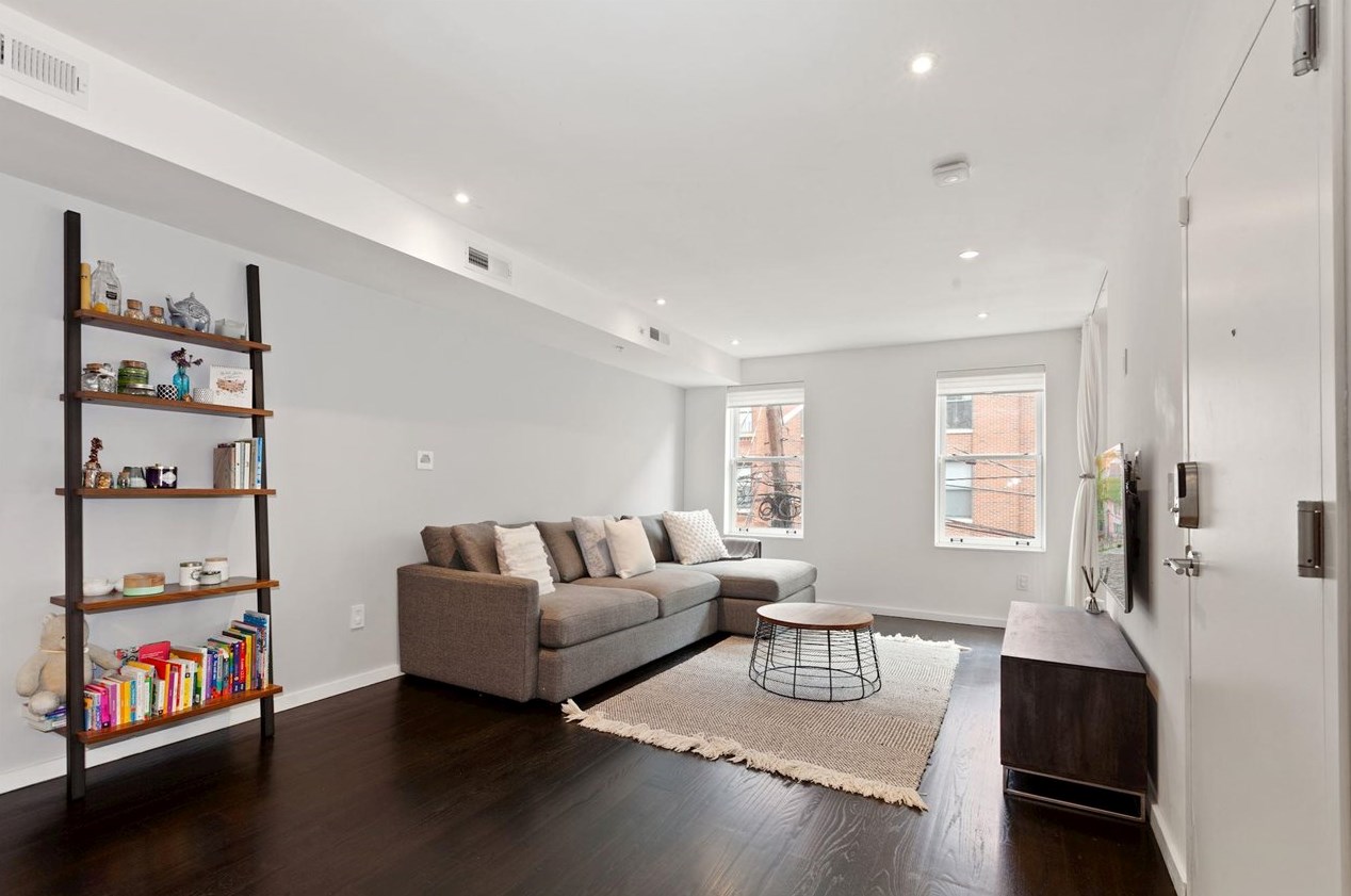 227 Montgomery St #2, Jersey City, NJ 07302