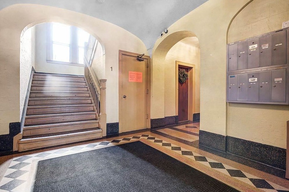 6015 Boulevard E #a6, West New York, NJ 07093