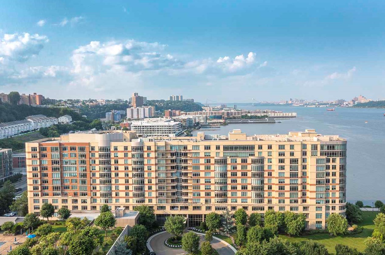 8100 River Rd #814, North Bergen, NJ 07047