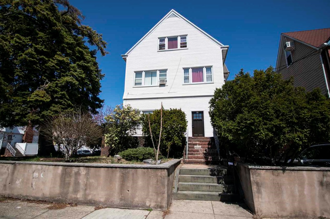 65-67 West 5th St, Bayonne, NJ 07002