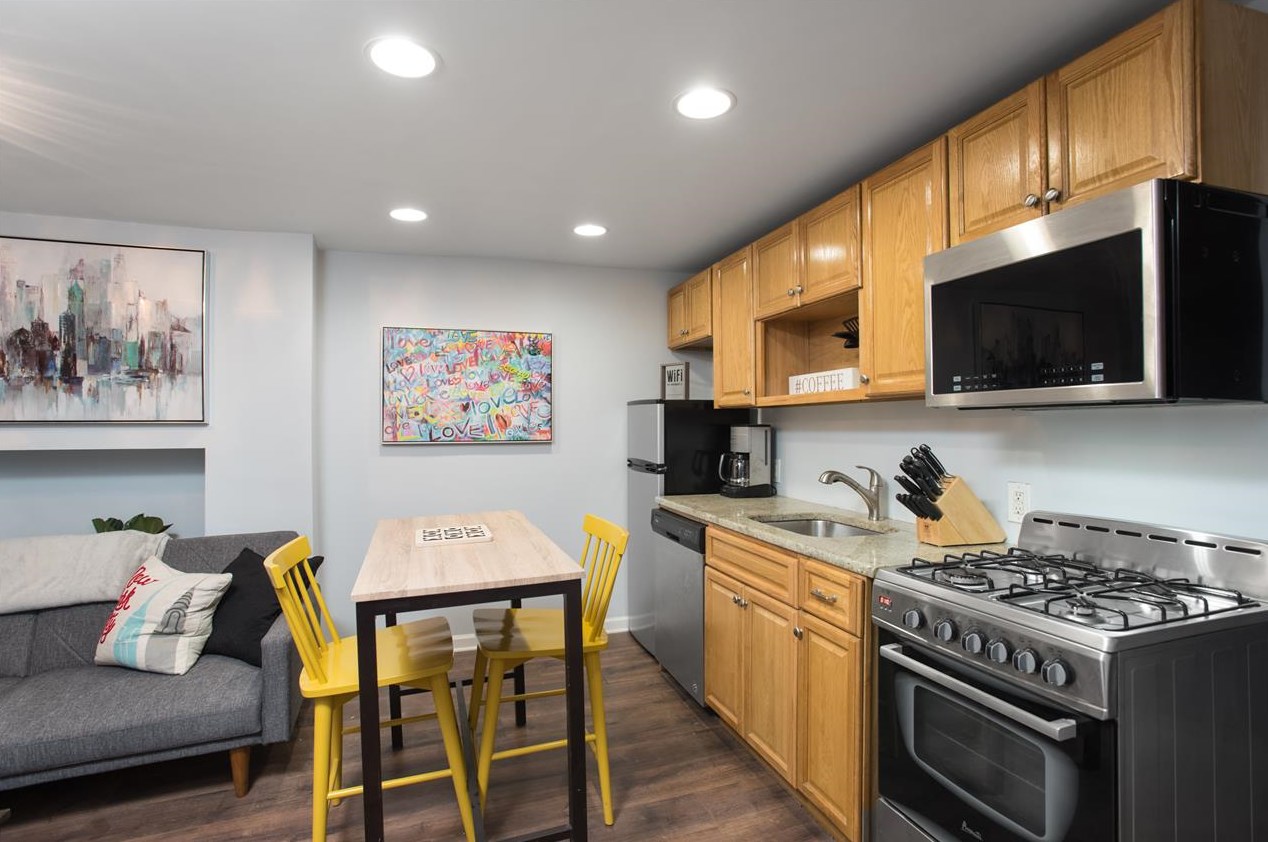 281 Pavonia Ave #1, Jersey City, NJ 07302