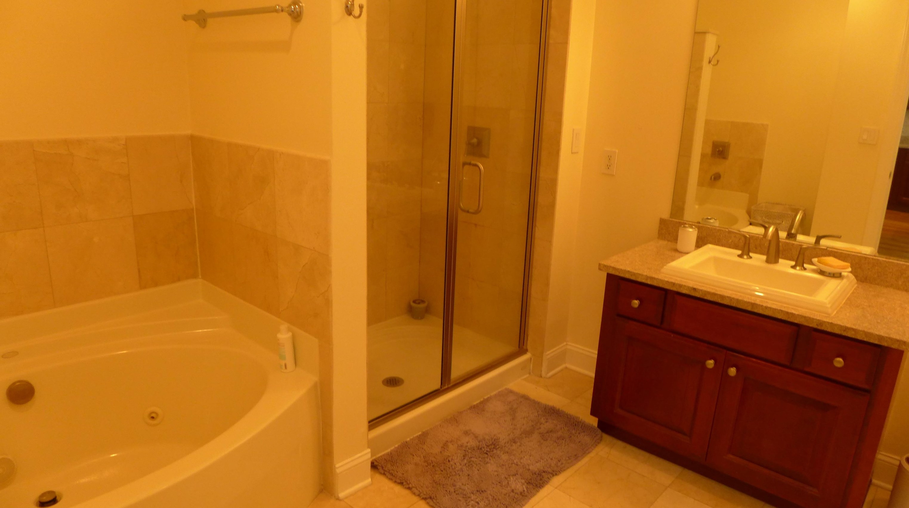 20 Ave At Port Imperial, West New York NJ  07093-8417 exterior