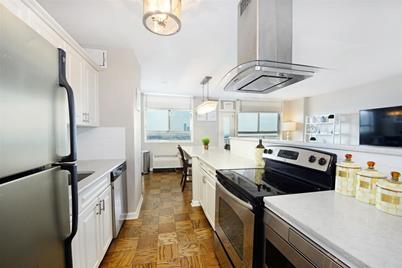 100 Manhattan Ave #2317 PH - Photo 1