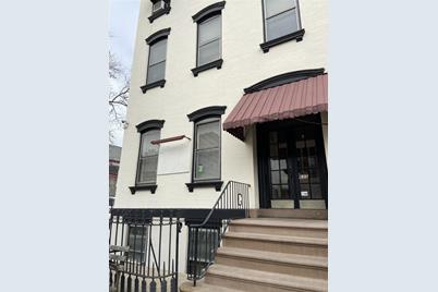 635 Washington St - Photo 1