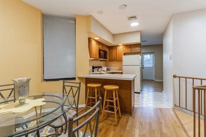 222 48th St #1F - Photo 1
