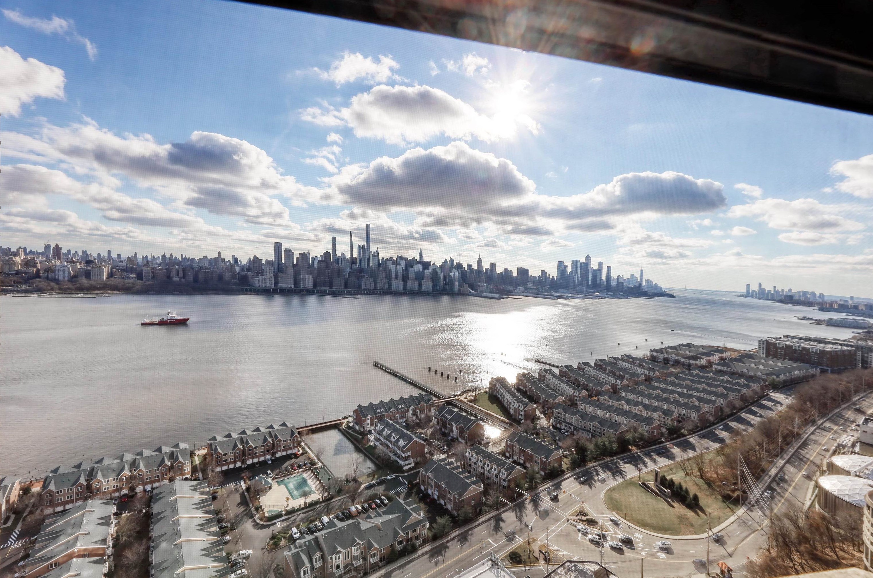 7000 Boulevard E #41d, West New York, NJ 07093