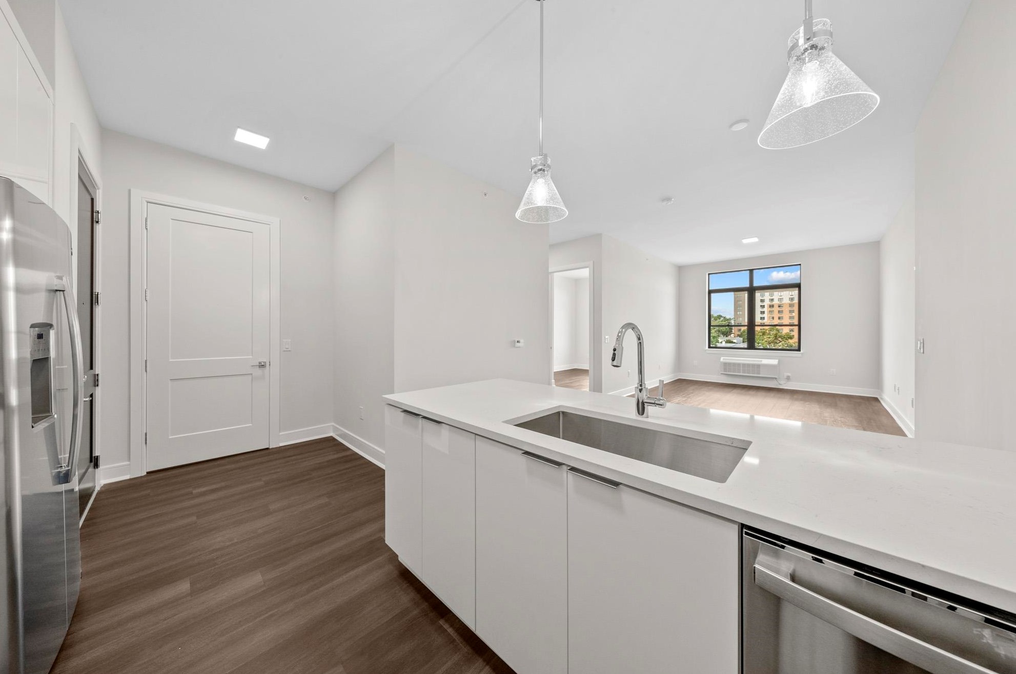 121 34th St #602, Union City, NJ 07087