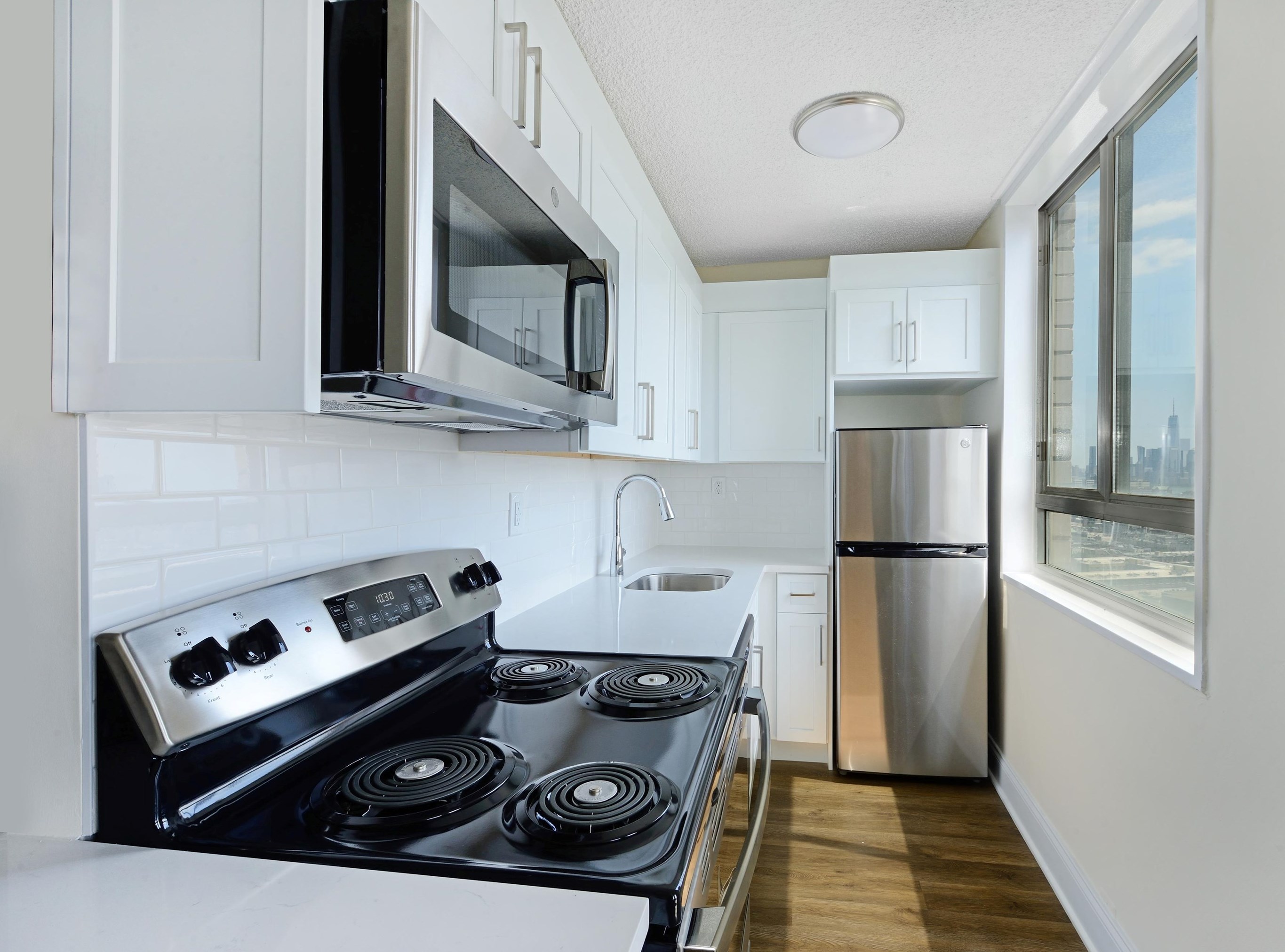 100 Manhattan Ave #1315, Union City, NJ 07087