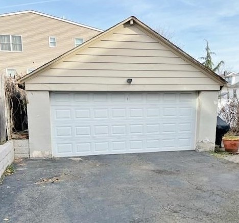 188 Front St, Secaucus NJ  07094-3417 exterior