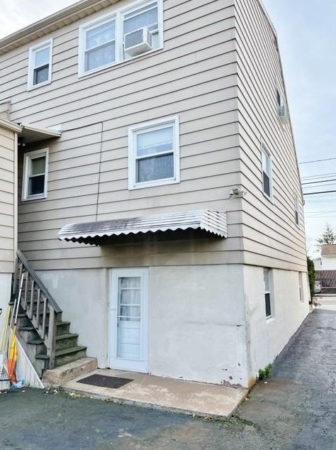 188 Front St, Secaucus NJ  07094-3417 exterior