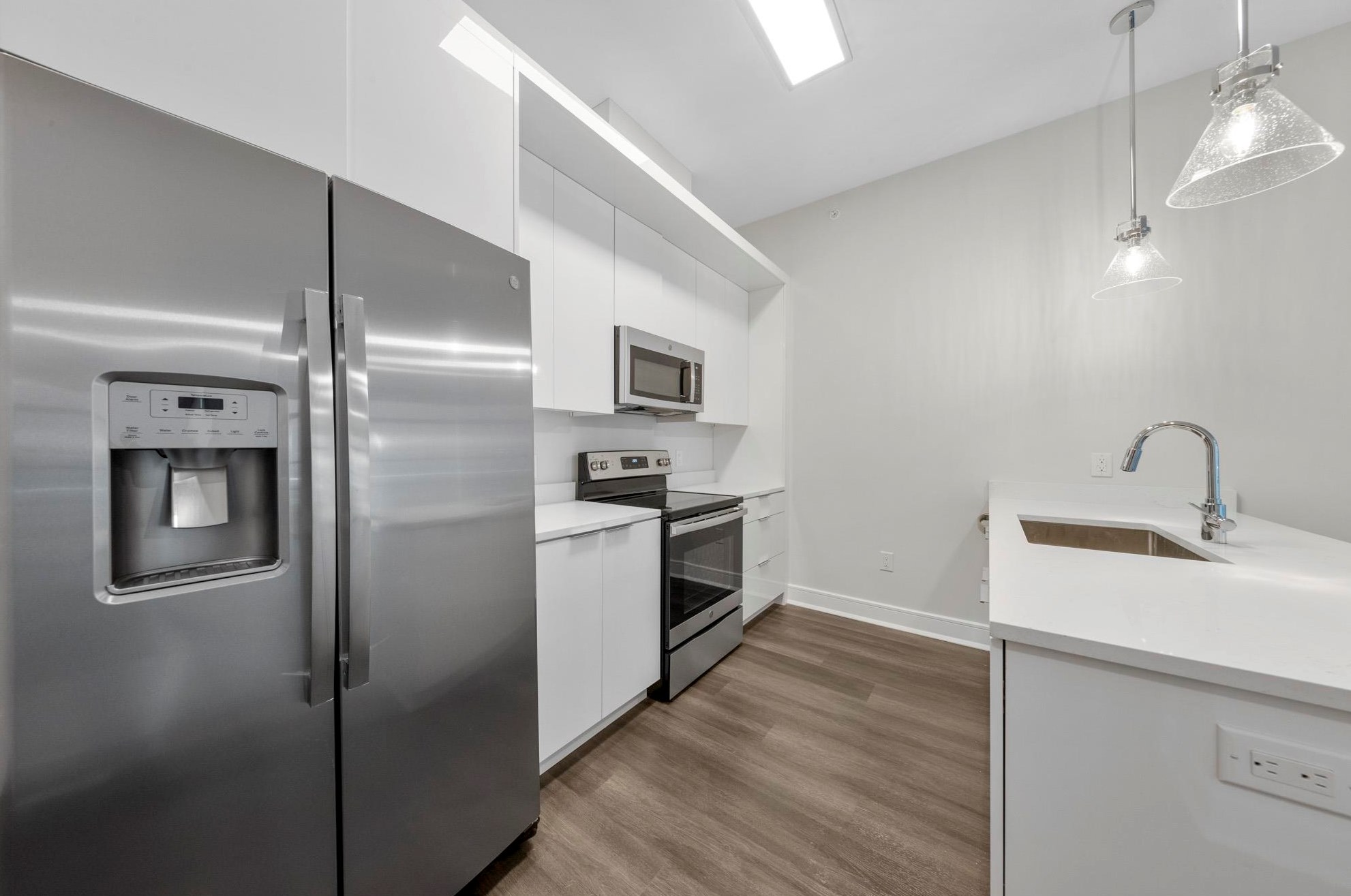 121 34th St #312, Union City, NJ 07087