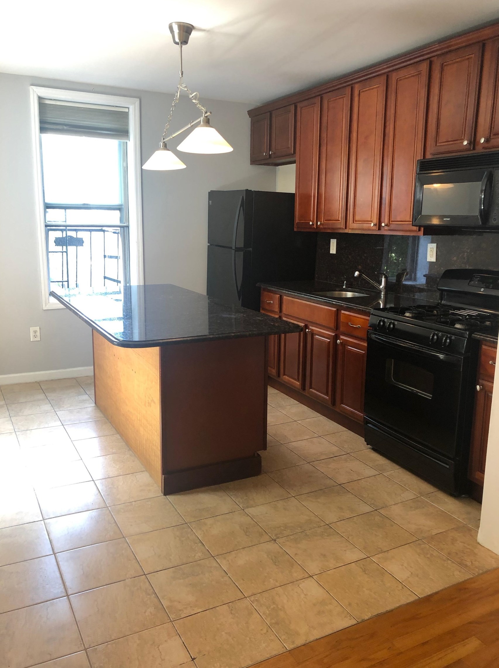 53 Washburn St #3l, Jersey City, NJ 07305