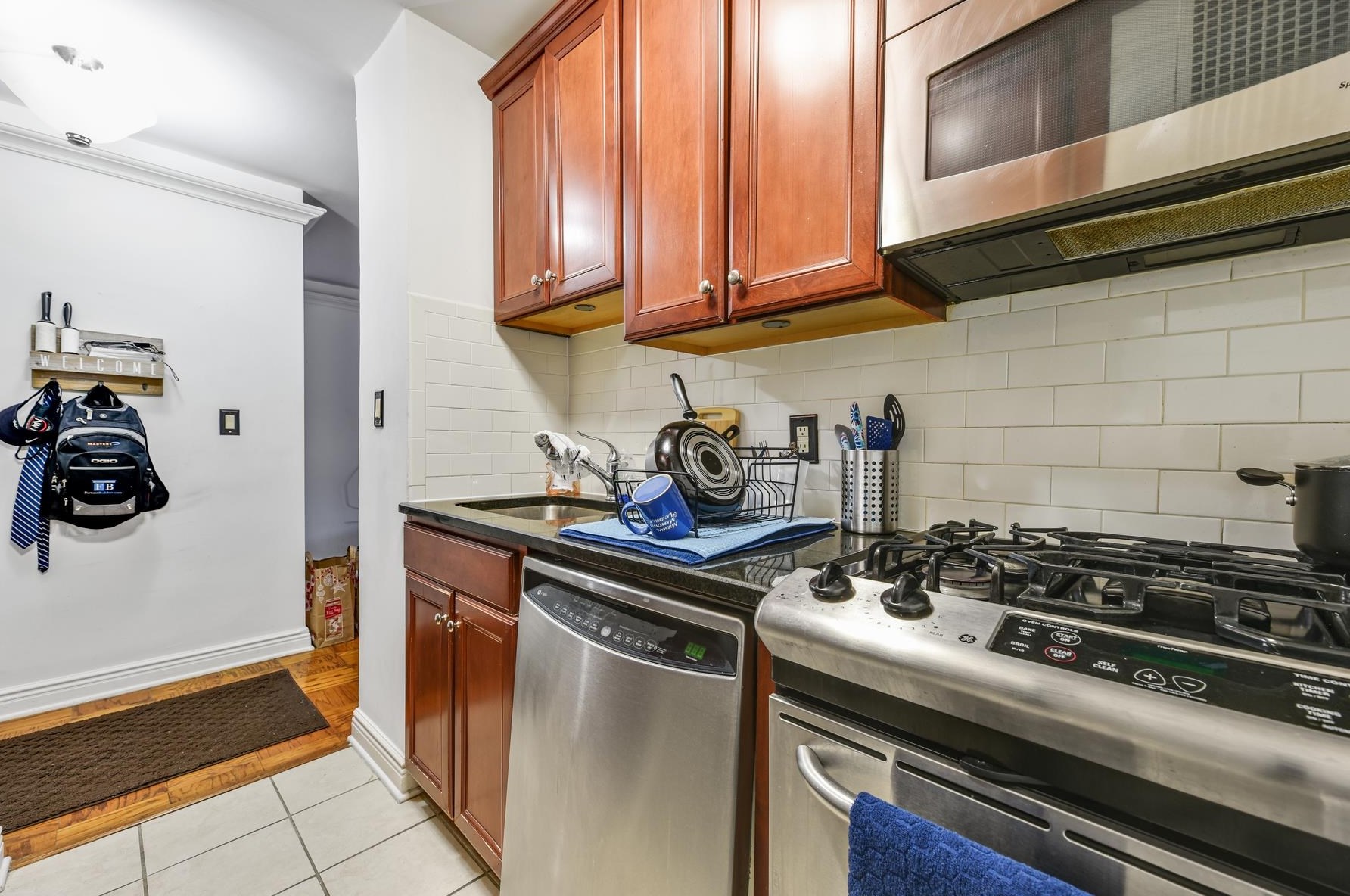 500 Central Ave #415, Union City, NJ 07087