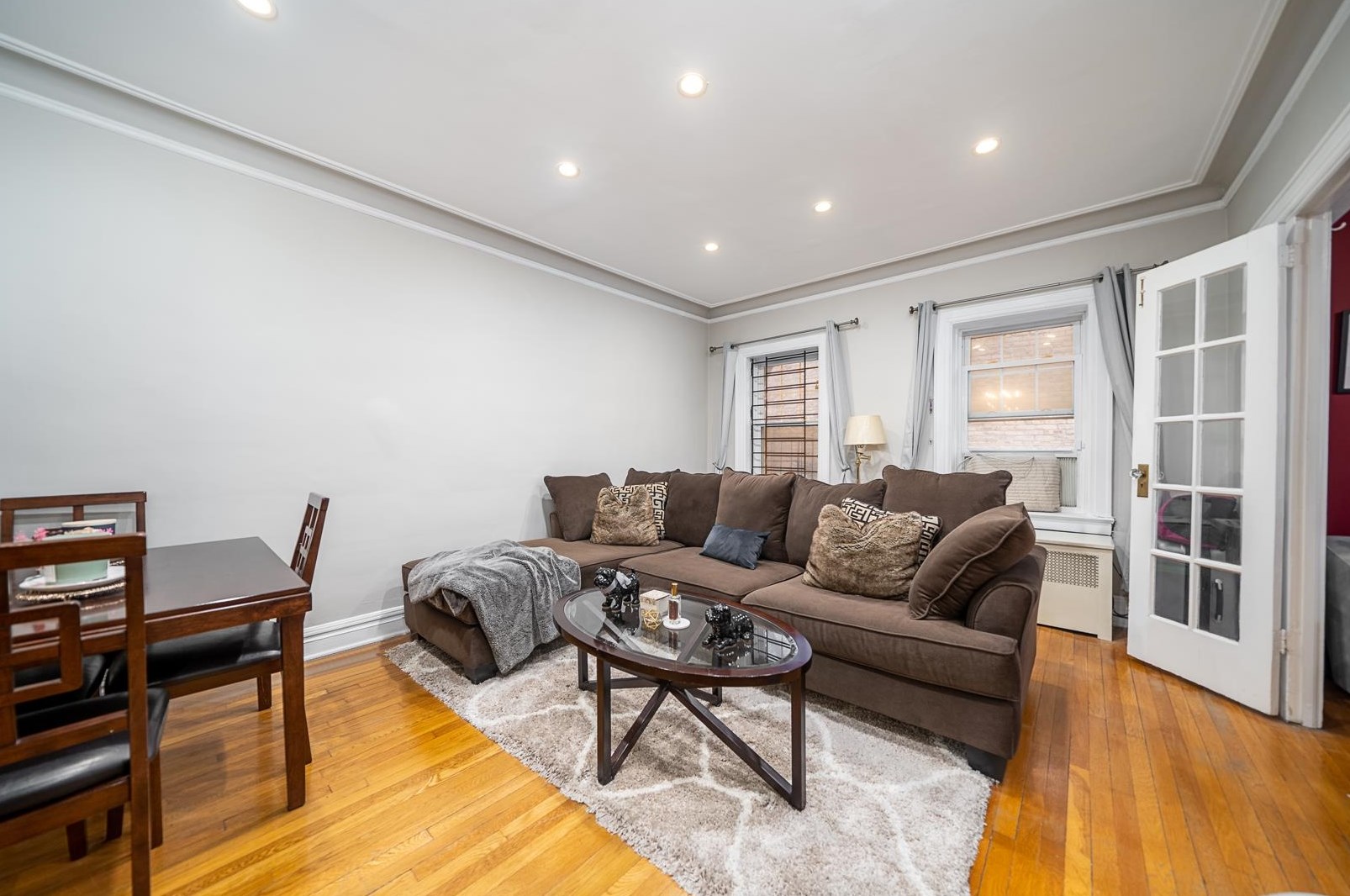 40 74th St #2d, North Bergen, NJ 07047
