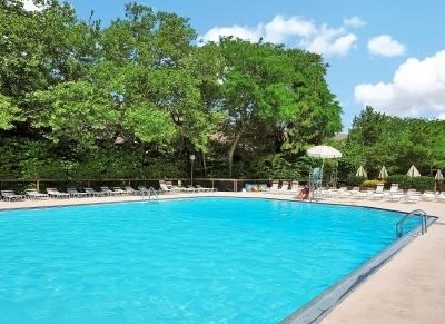 363 Sandcastle Ky, Secaucus NJ 07094-2208 exterior