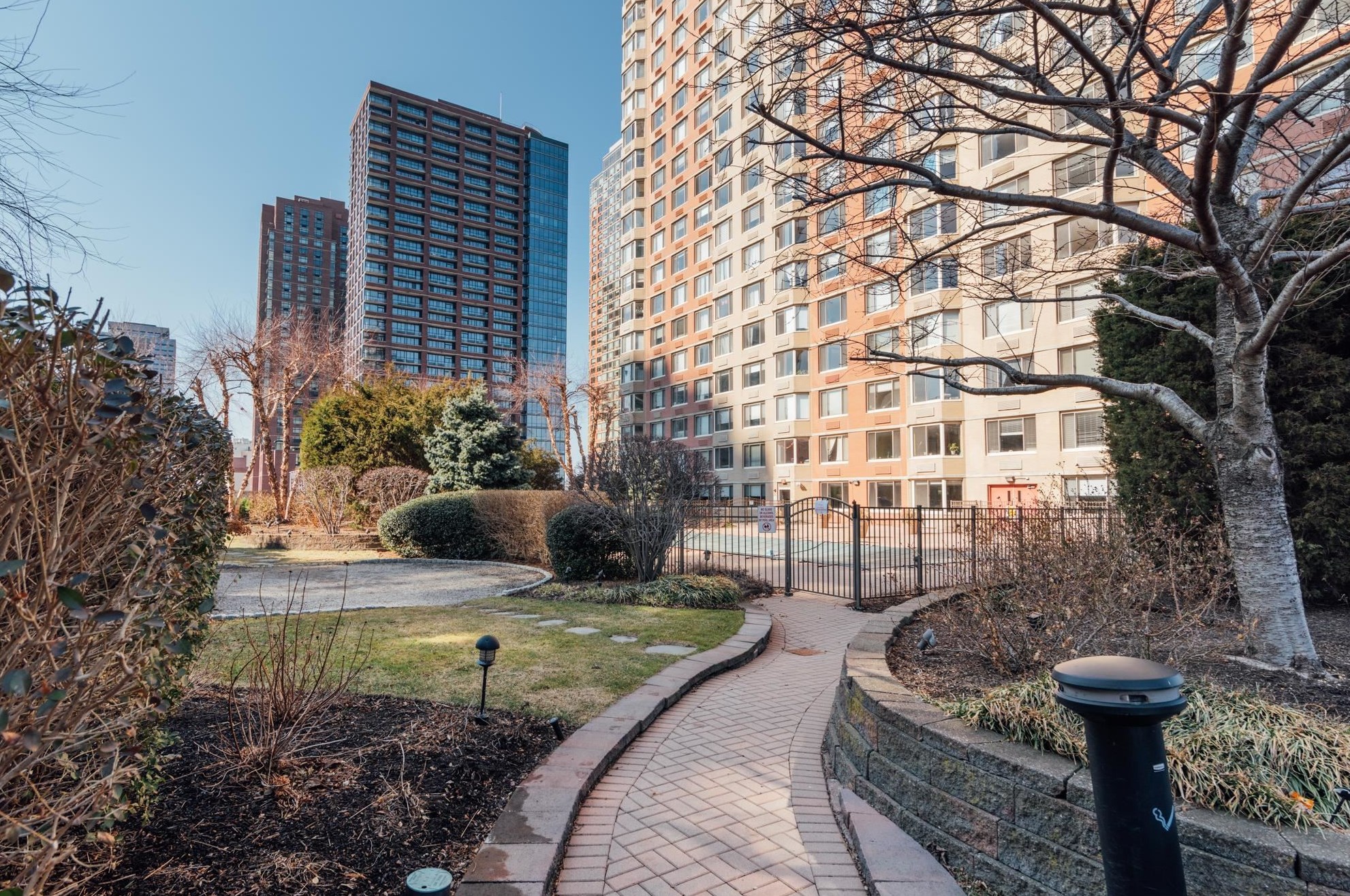 1 2nd St, Jersey City NJ  07302-4900 exterior