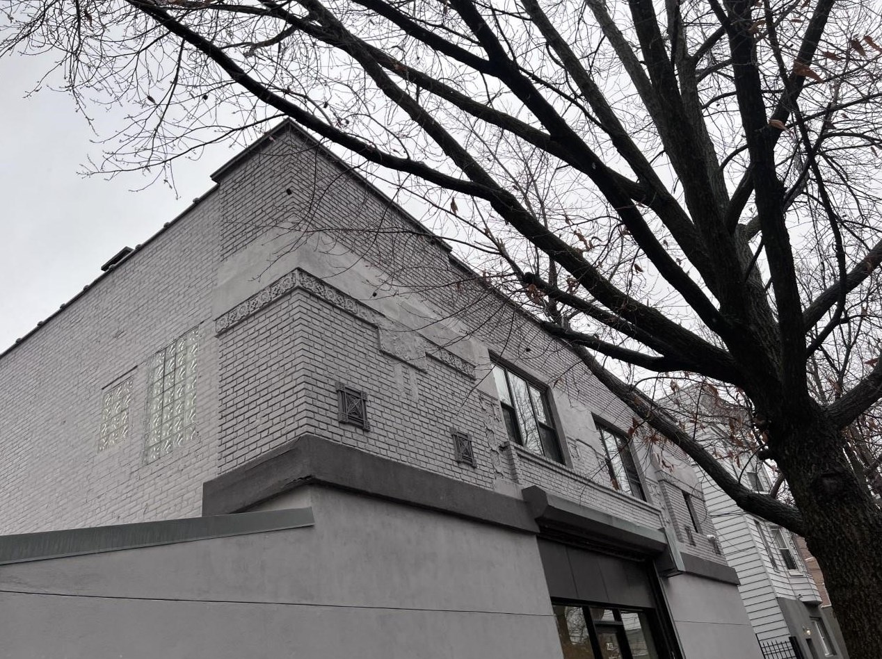 142 Danforth Ave, Jersey City, NJ 07305
