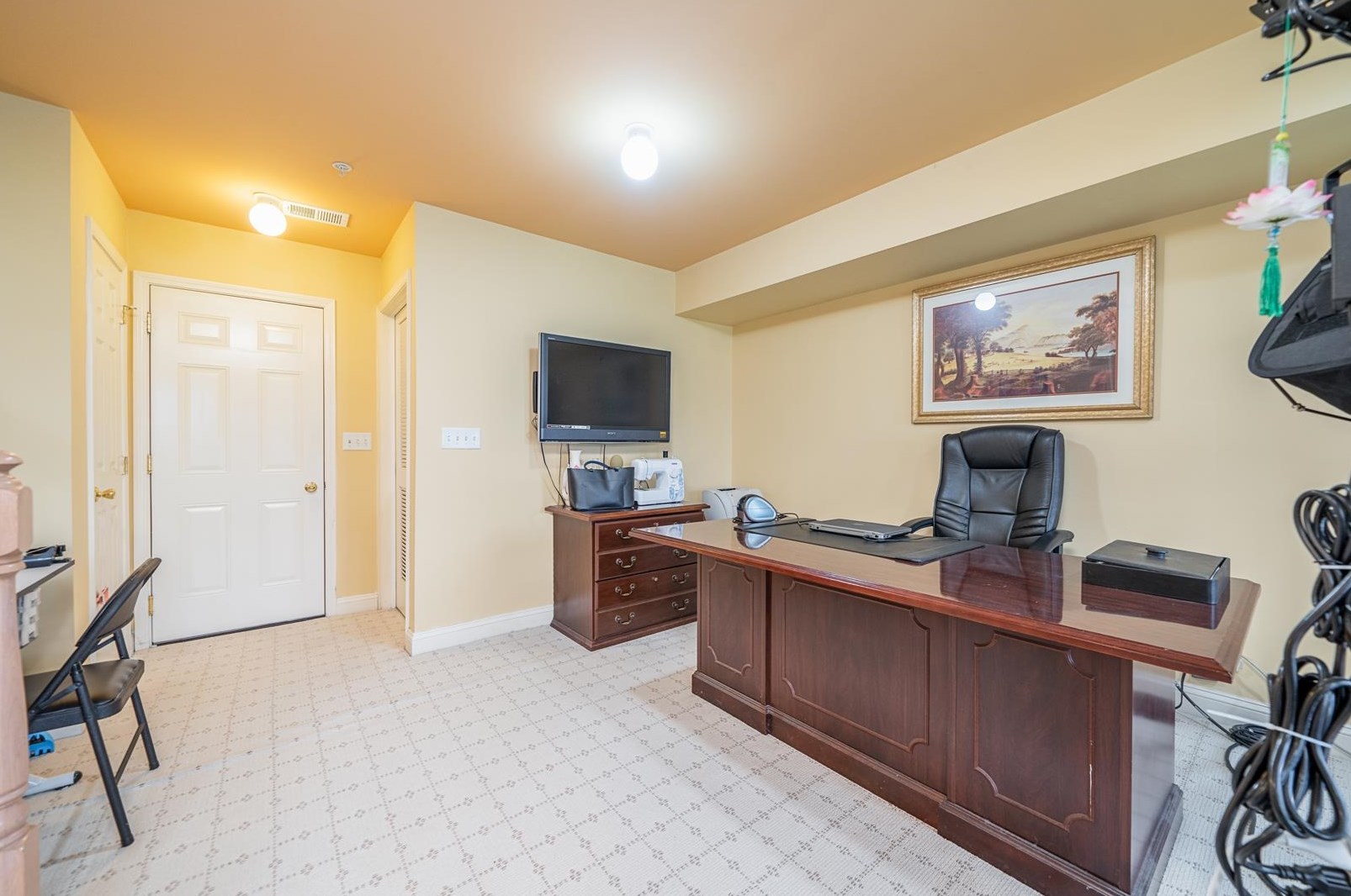 55 Mallard Pl, Secaucus NJ  07094-2942 exterior